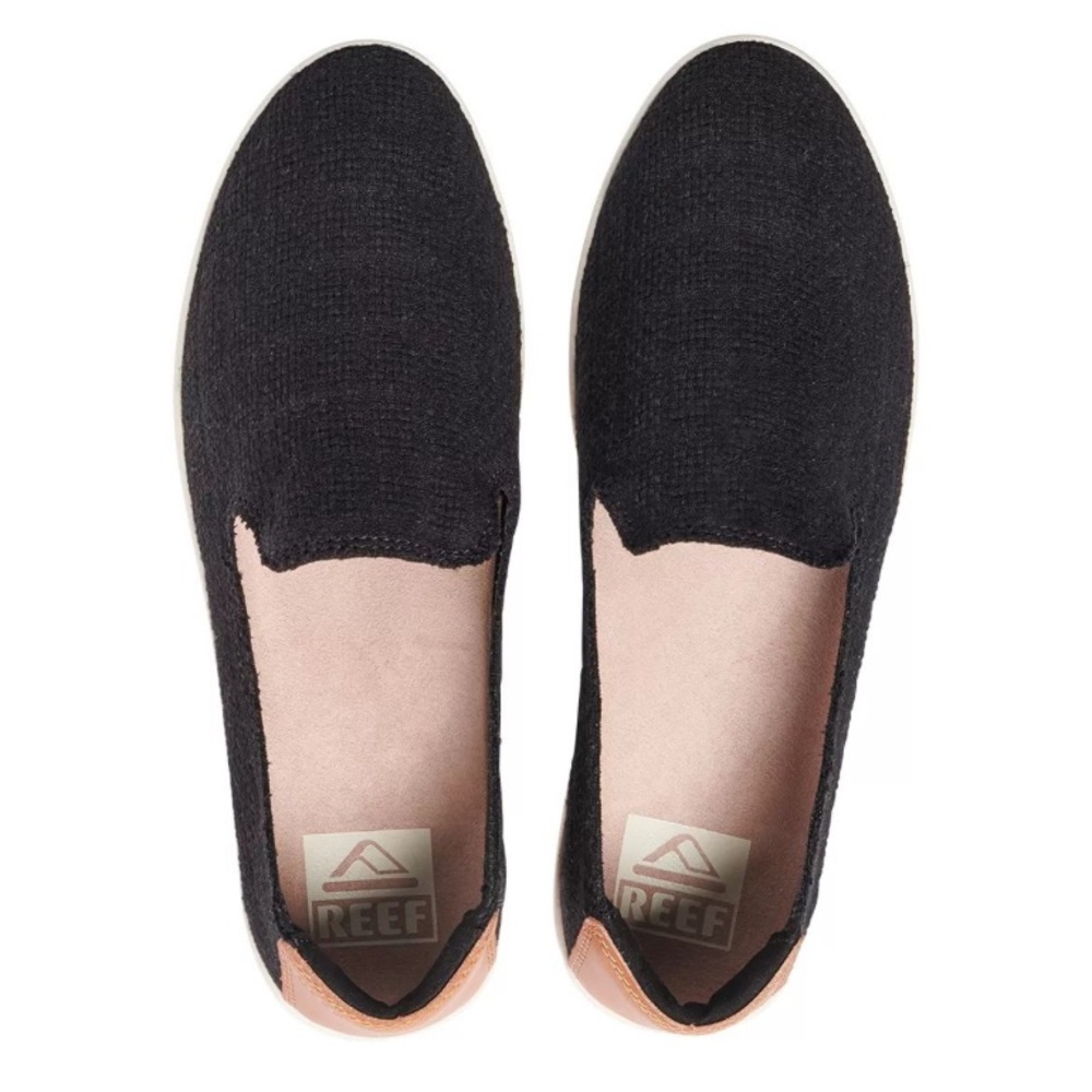🪸NWT: REEF - Women’s Cushion Sunrise Shoes - Size 8